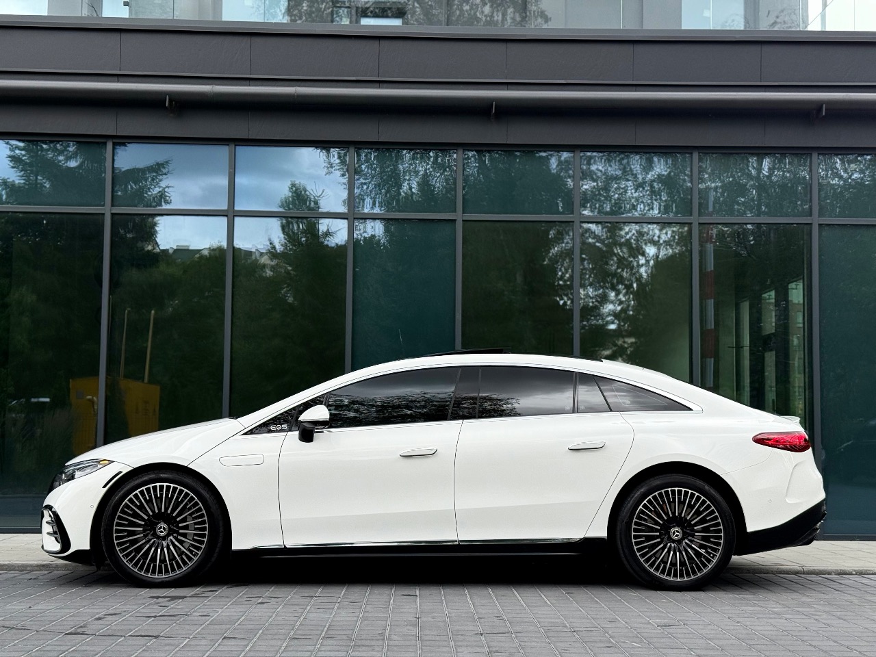 Mercedes-Benz EQS - фото 39