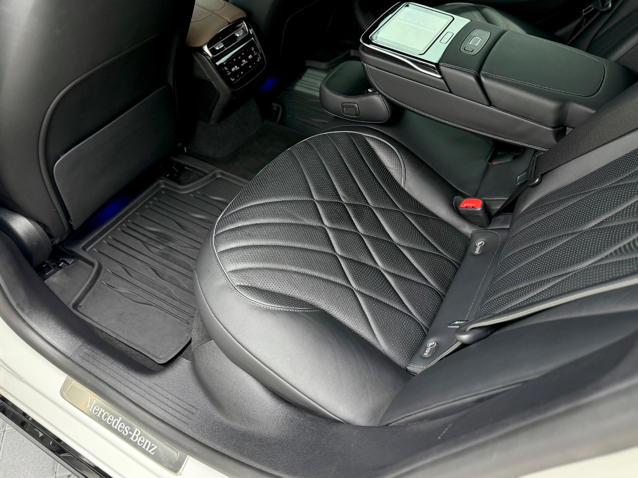 Mercedes-Benz EQS - фото 4