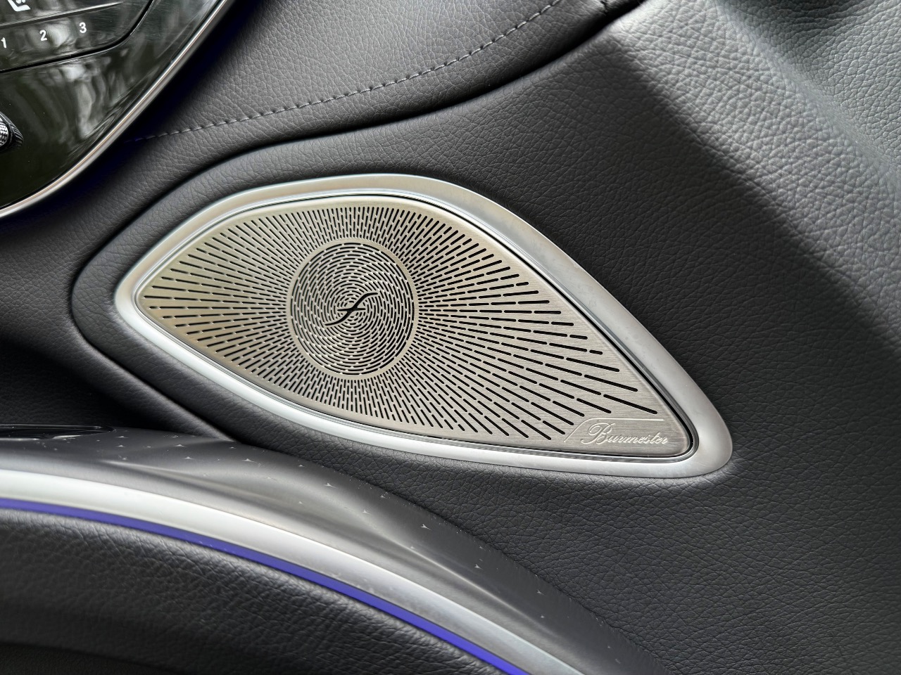 Mercedes-Benz EQS - фото 33