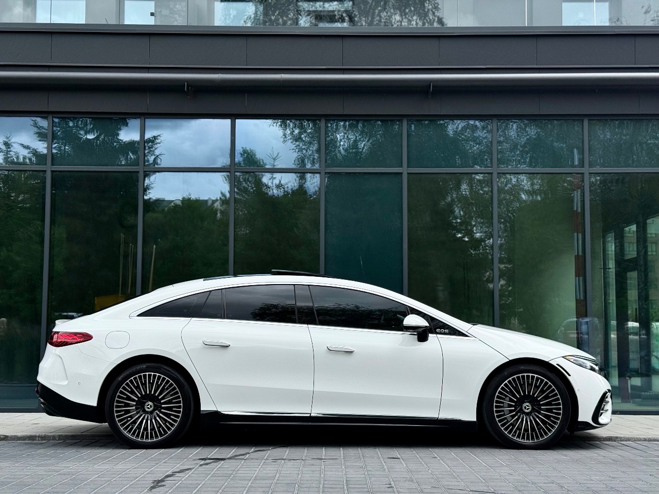Mercedes-Benz EQS - фото 45