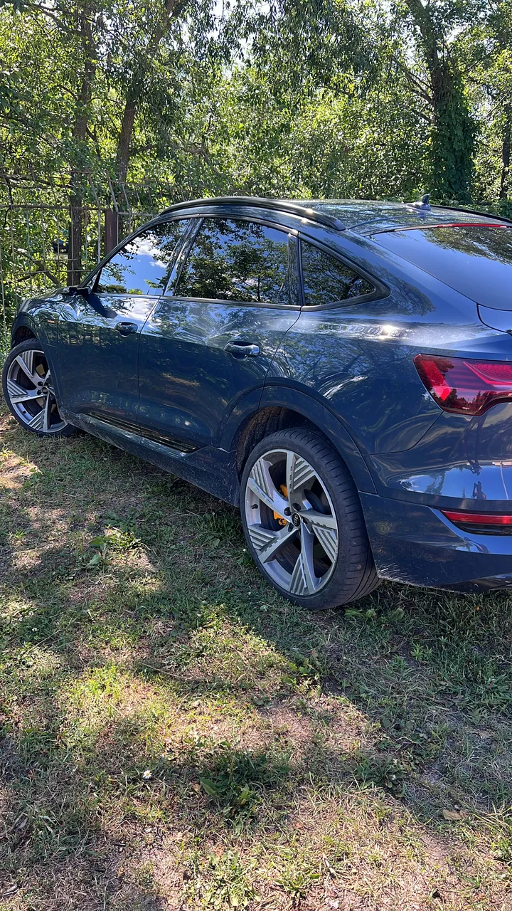Audi e-tron Sportback - фото 4