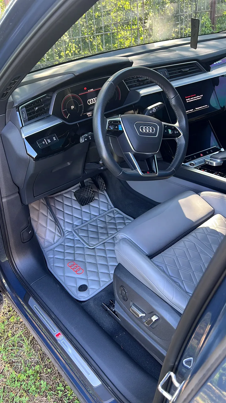 Audi e-tron Sportback - фото 2