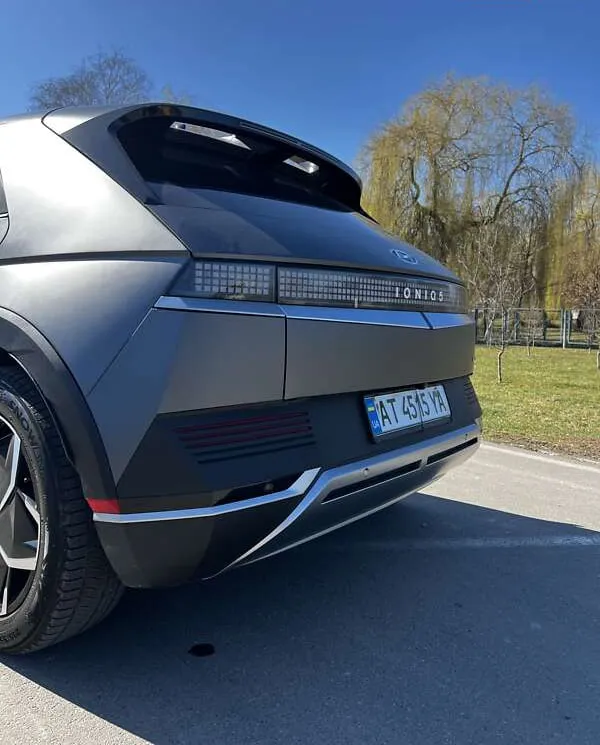 Hyundai IONIQ 5 - фото 12