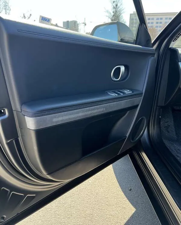 Hyundai IONIQ 5 - фото 33