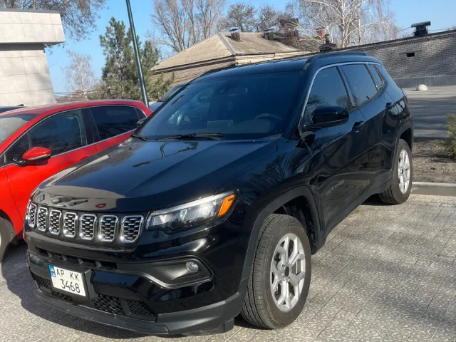 Jeep Compass - фото 1