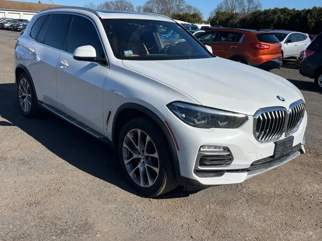BMW X5 - фото 1