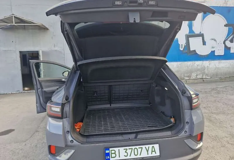 Volkswagen ID.4 - фото 8