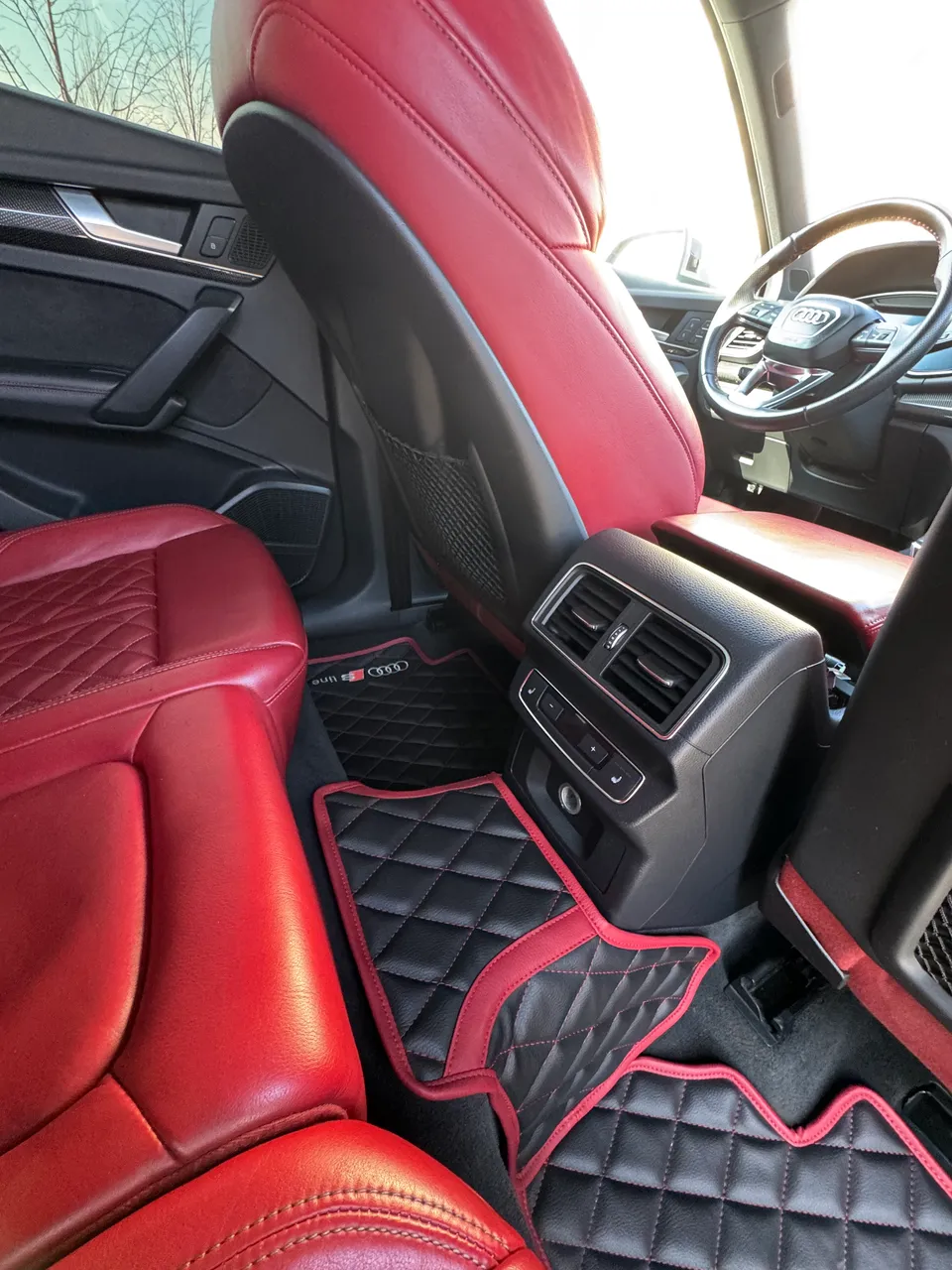 Audi SQ5 - фото 19