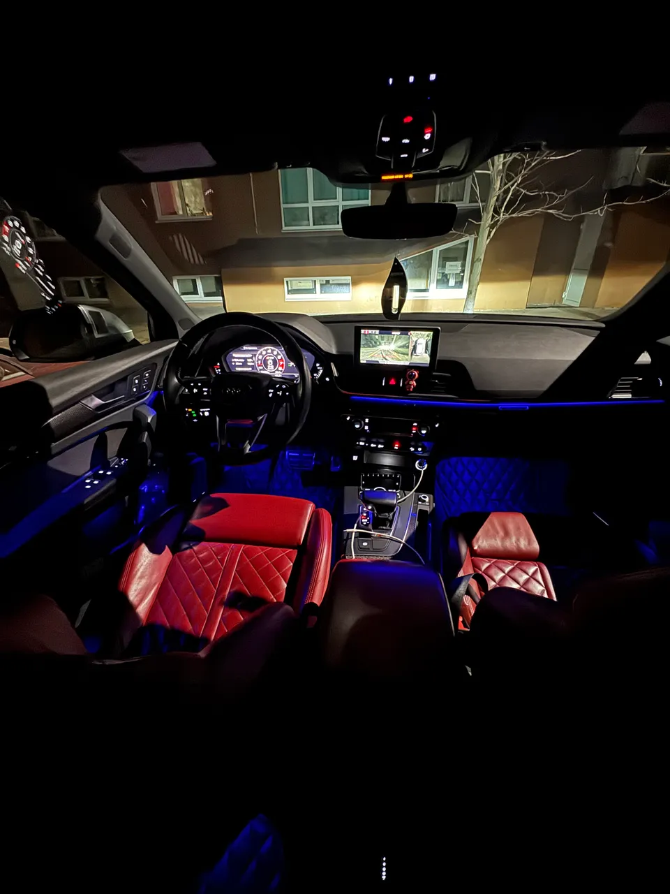 Audi SQ5 - фото 21