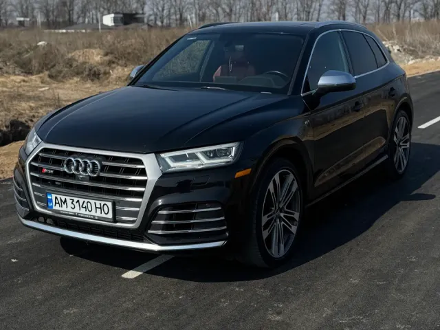 Audi SQ5 - фото 1