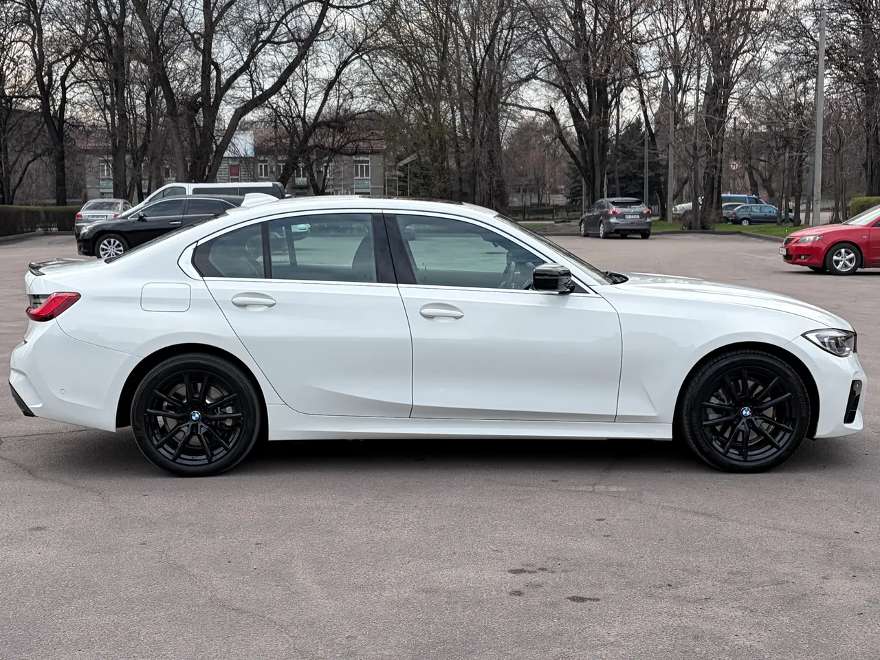 BMW 3 серії - фото 2