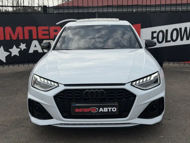 Audi A4 - фото 2