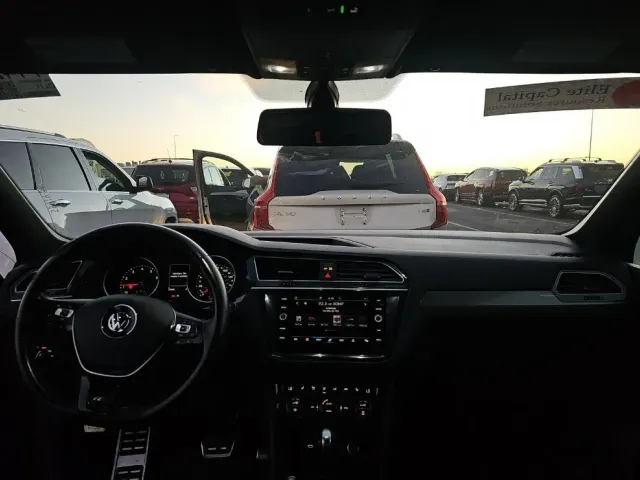 Volkswagen Touareg - фото 4