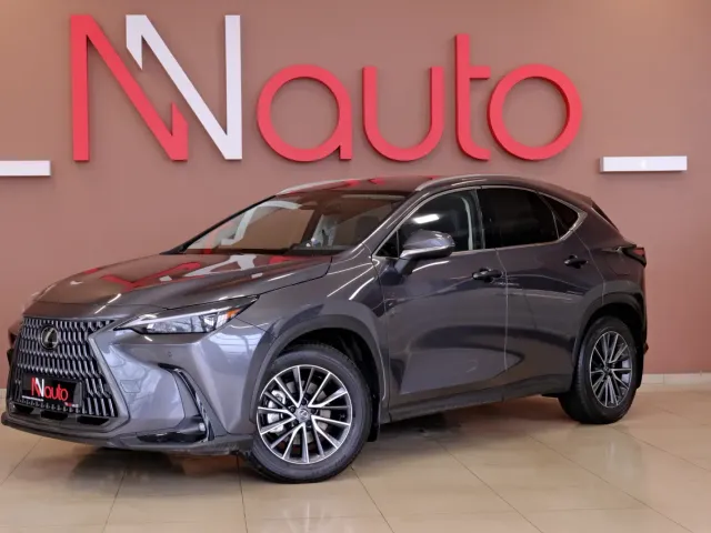 Lexus NX - фото 1