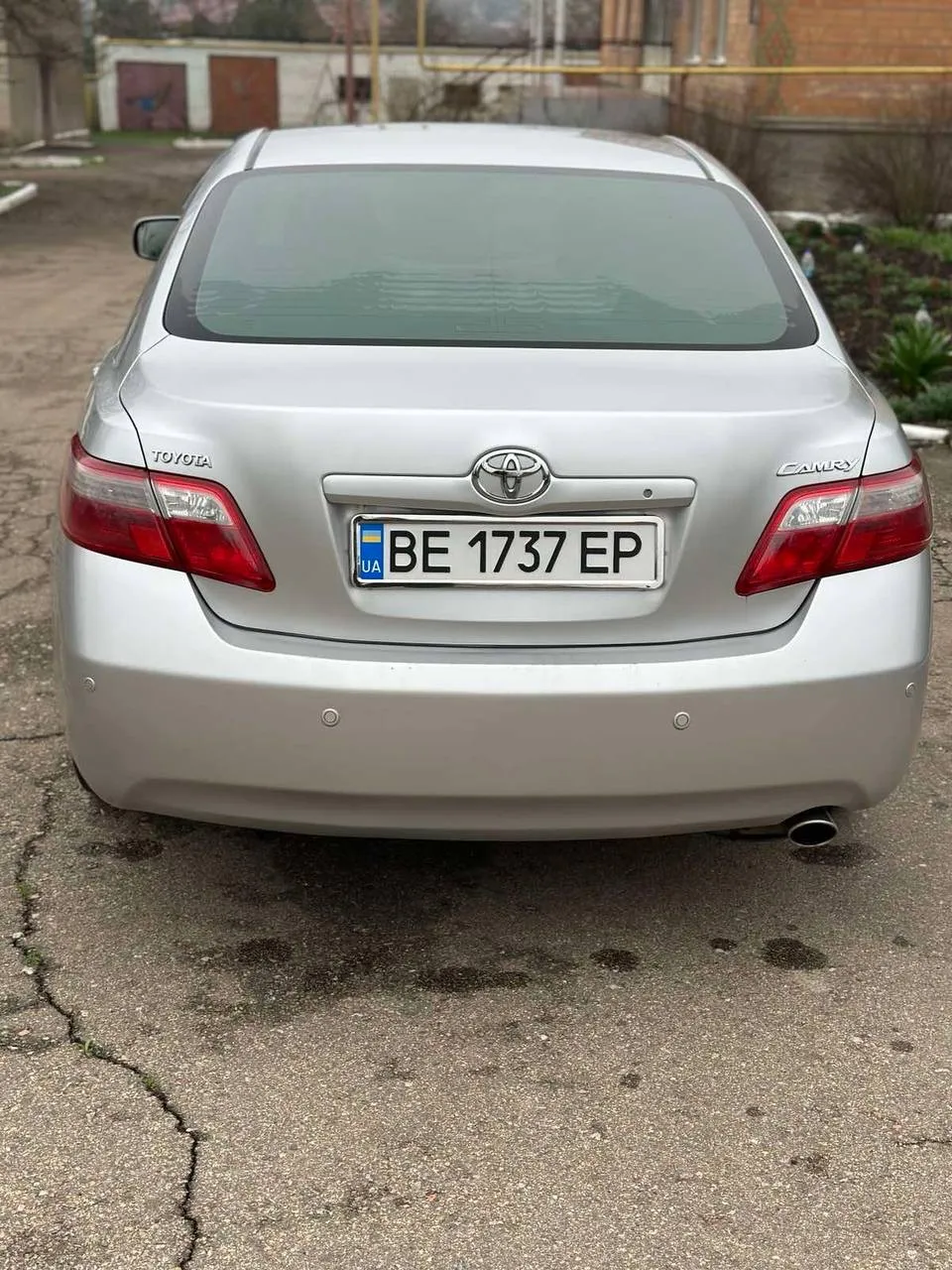 Toyota Camry - фото 2