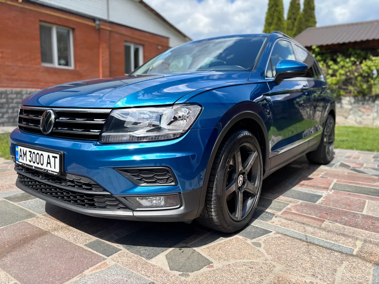 Volkswagen Tiguan - фото 8