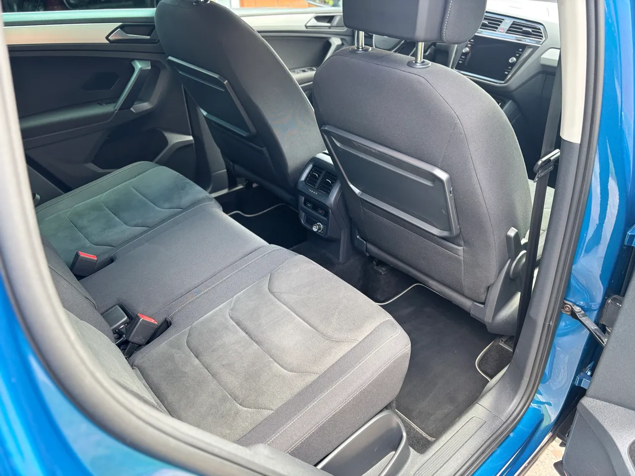 Volkswagen Tiguan - фото 22