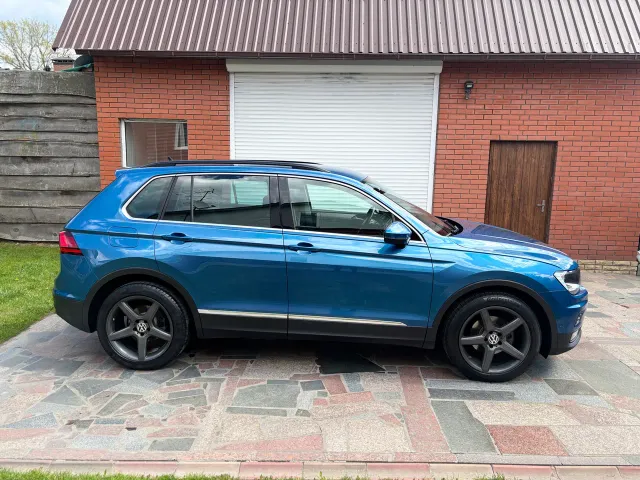 Volkswagen Tiguan - фото 3