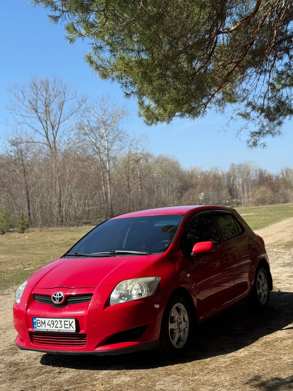 Toyota Auris - фото 4