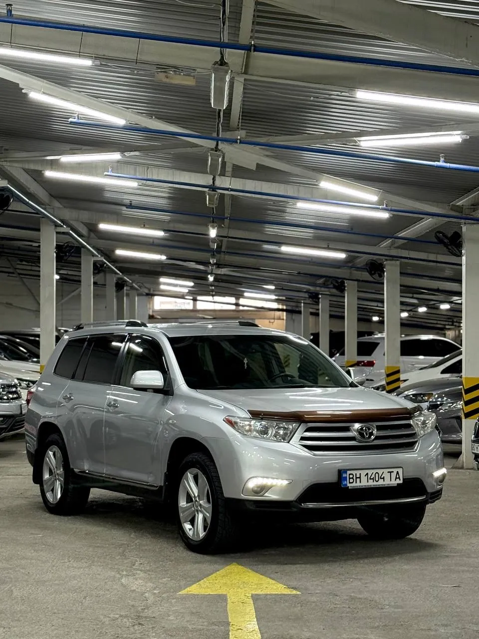 Toyota Highlander - фото 2