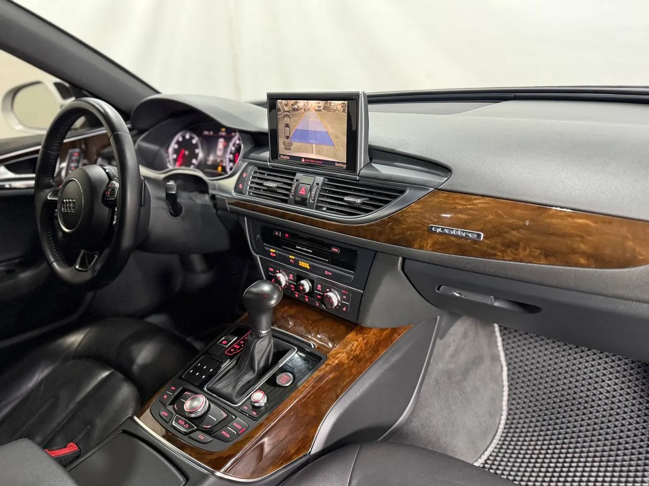 Audi A6 - фото 6