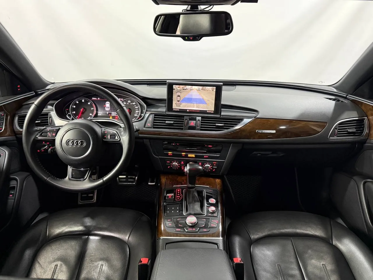 Audi A6 - фото 5