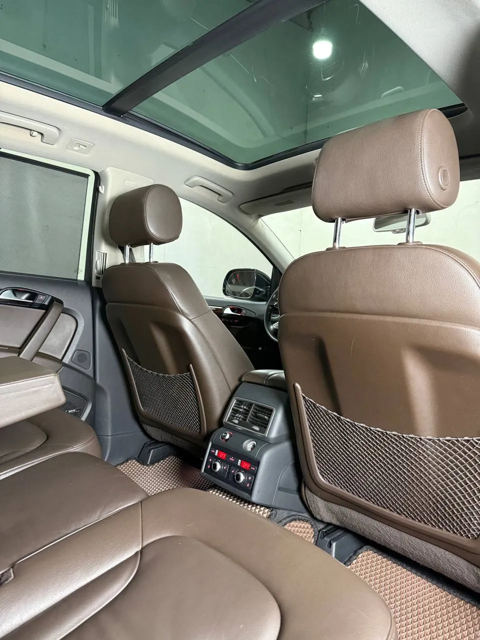 Audi Q7 - фото 10