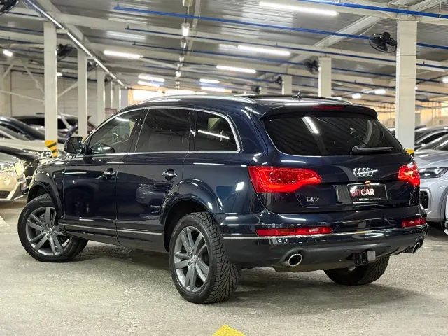 Audi Q7 - фото 4
