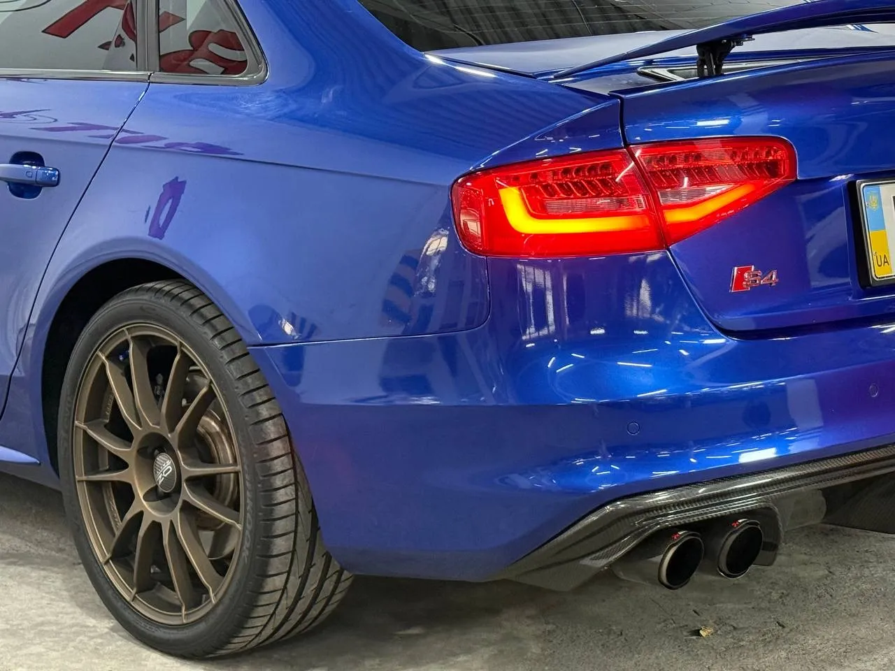 Audi S4 - фото 6