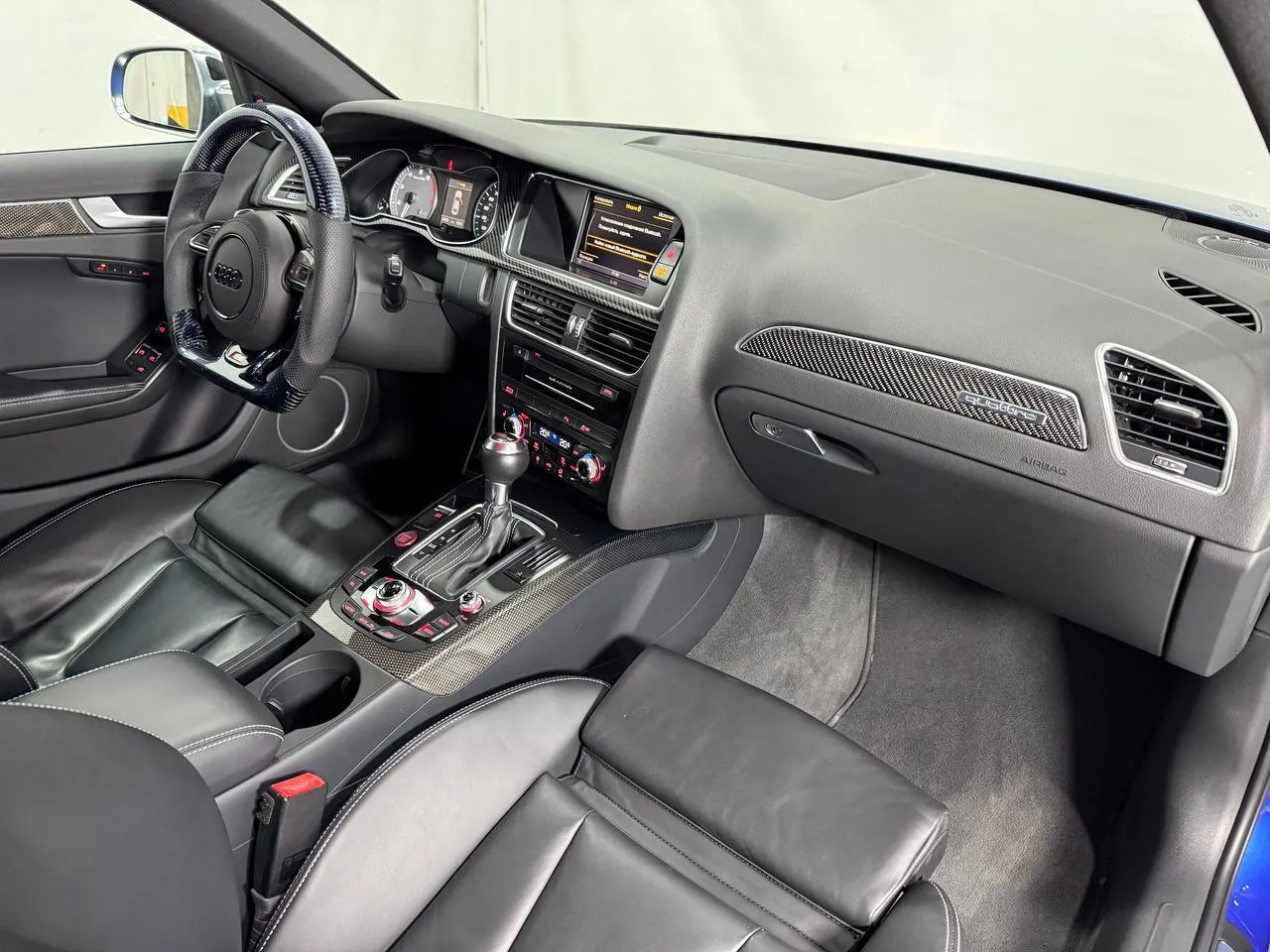 Audi S4 - фото 7