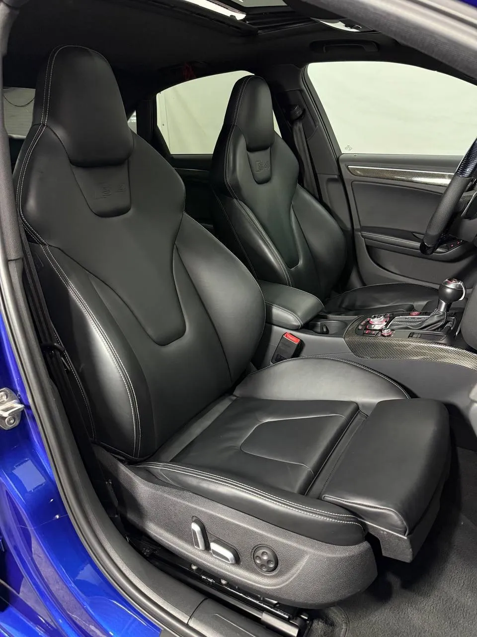 Audi S4 - фото 8