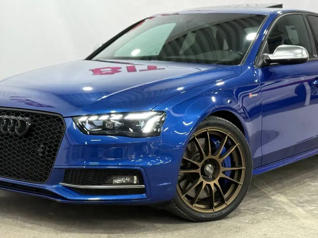 Audi S4 - фото 5