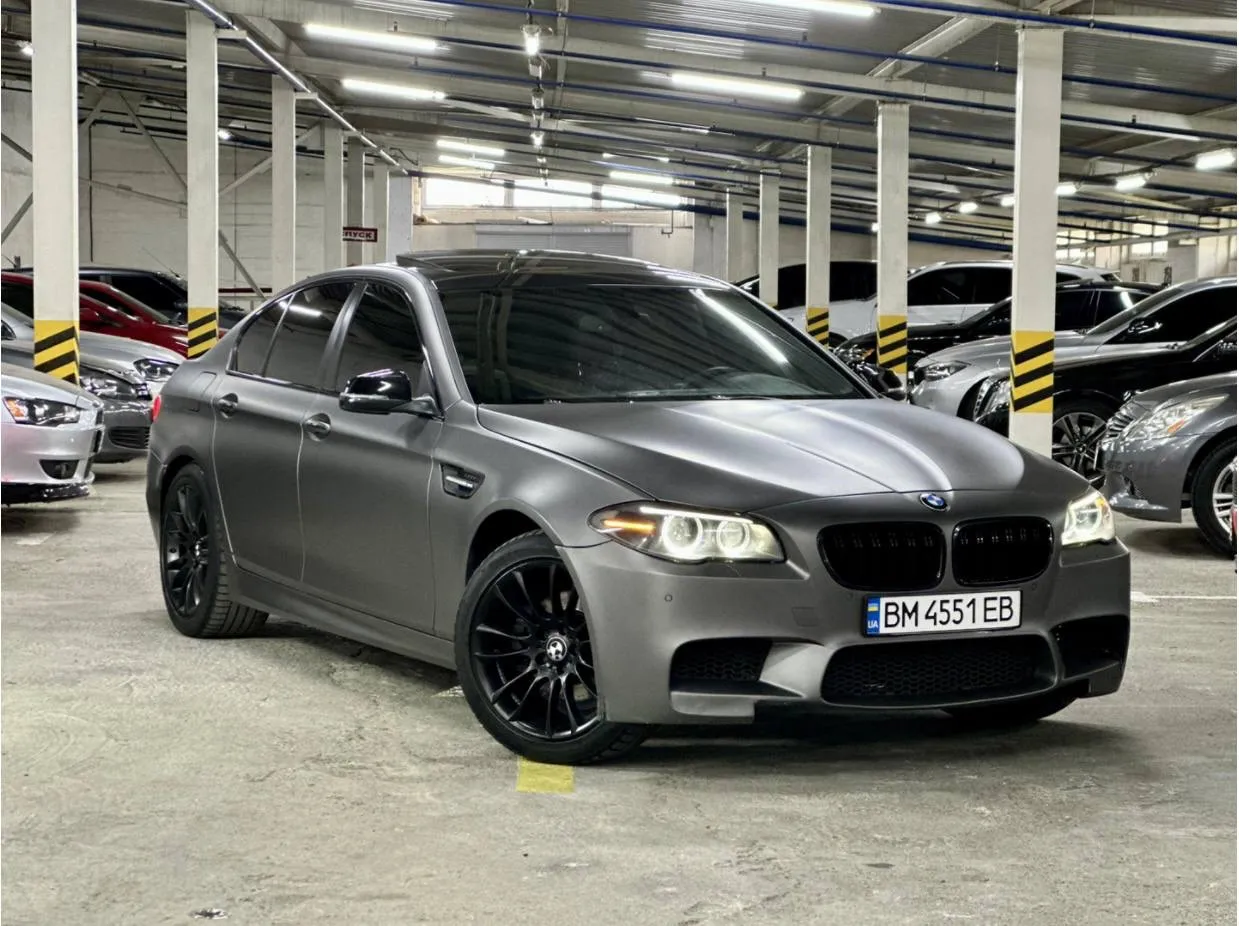 BMW 5 серії - фото 1