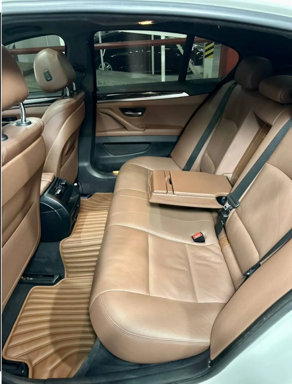 BMW 5 серії - фото 8