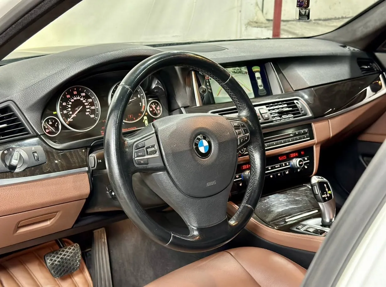 BMW 5 серії - фото 7