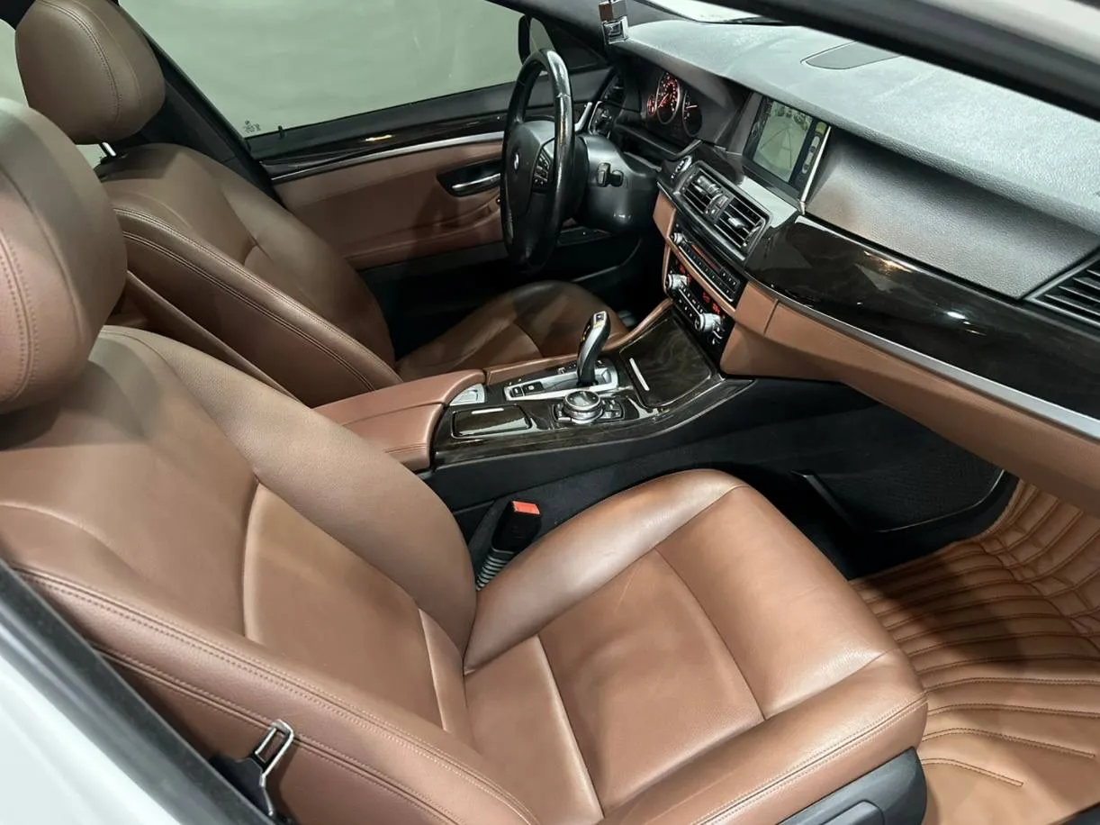 BMW 5 серії - фото 9