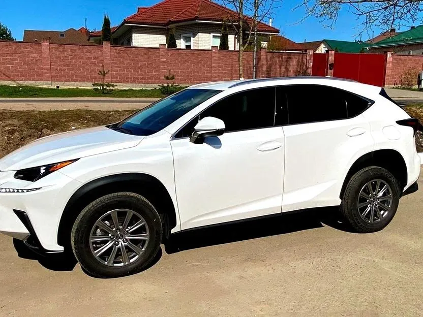 Lexus NX - фото 2