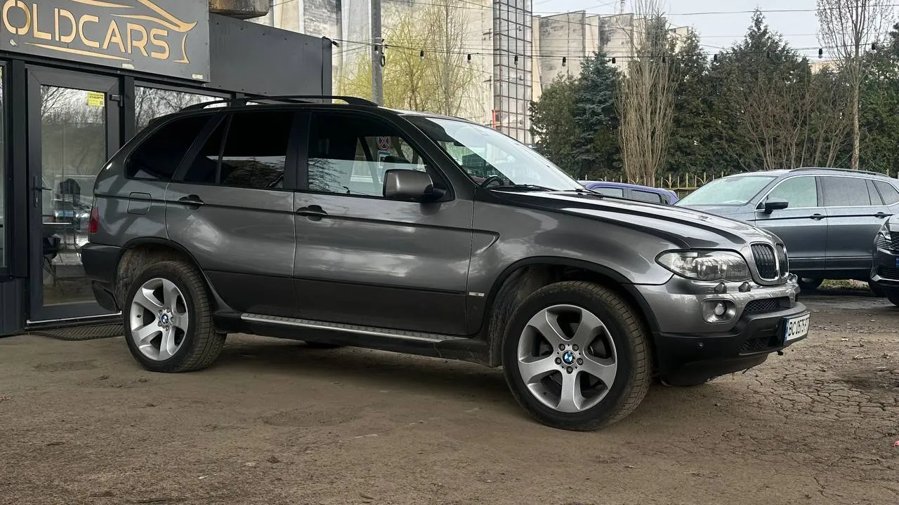 BMW X5 - фото 7
