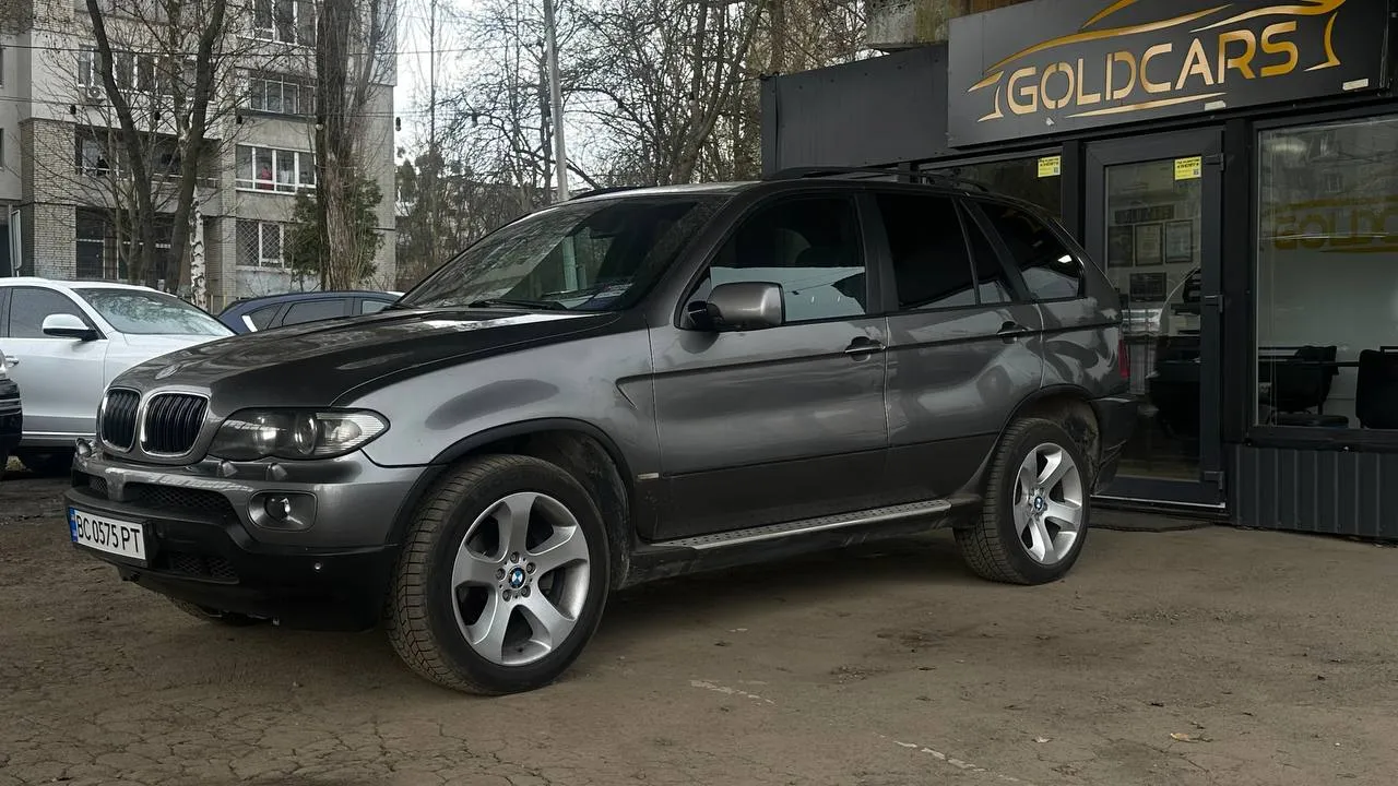 BMW X5 - фото 2