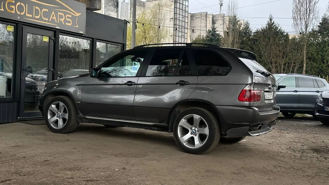 BMW X5 - фото 8