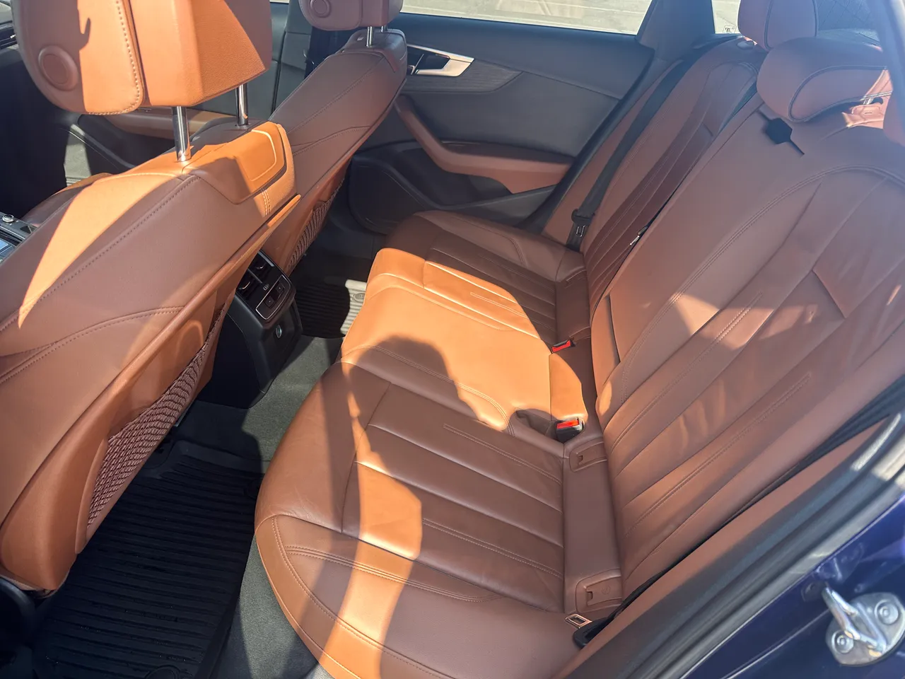 Audi A4 - фото 17