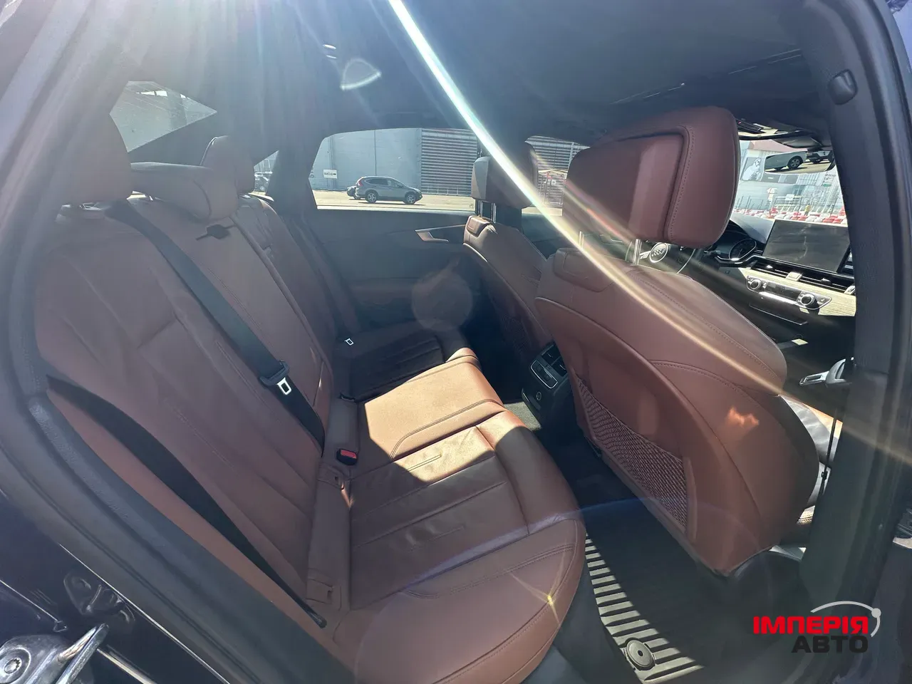 Audi A4 - фото 25