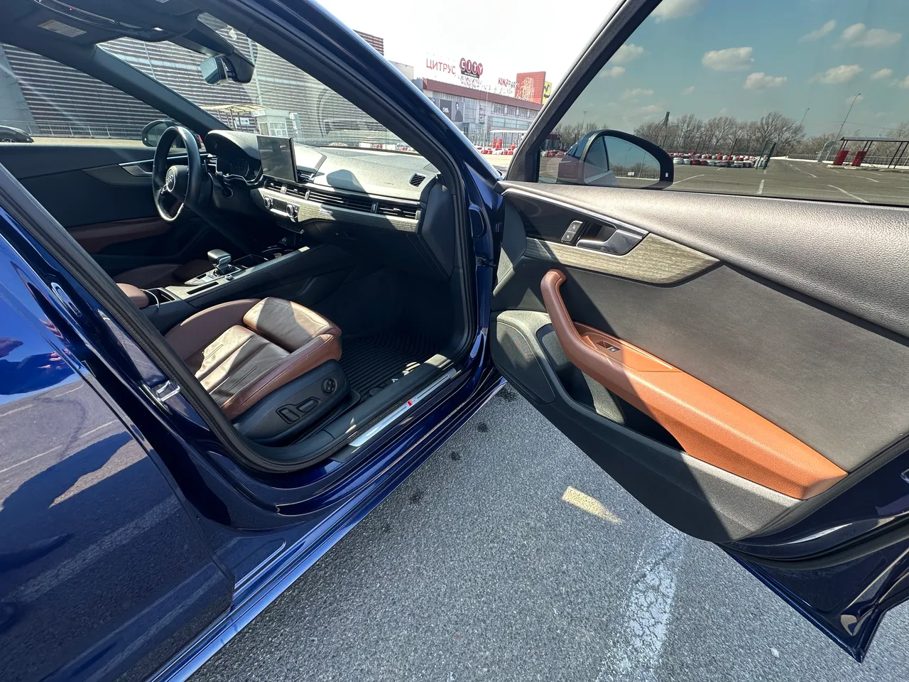 Audi A4 - фото 22