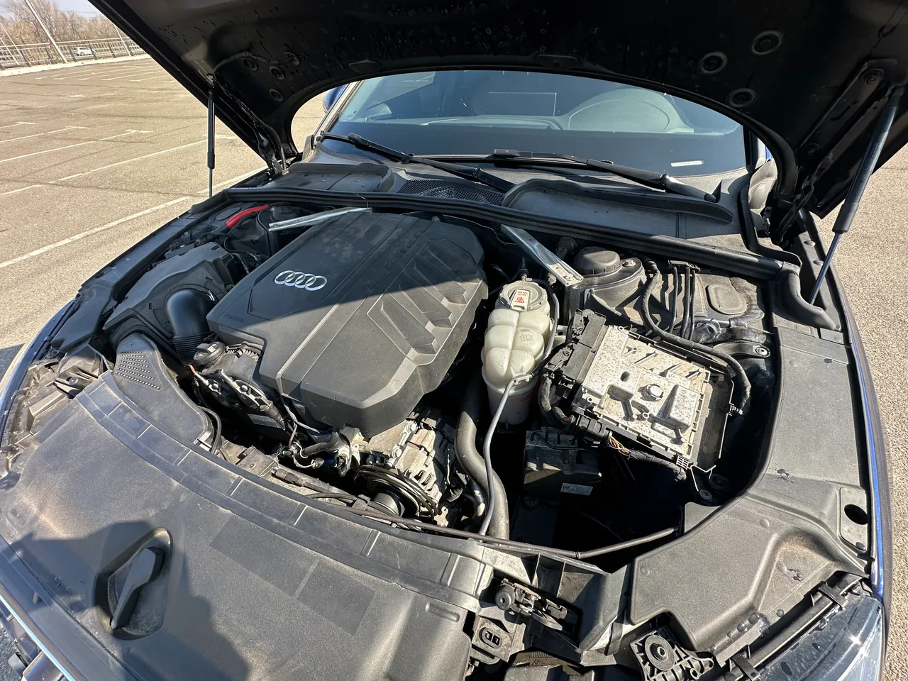 Audi A4 - фото 9