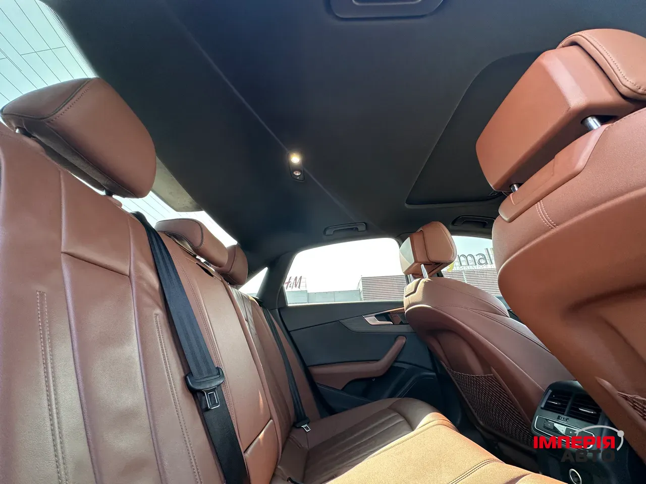 Audi A4 - фото 23