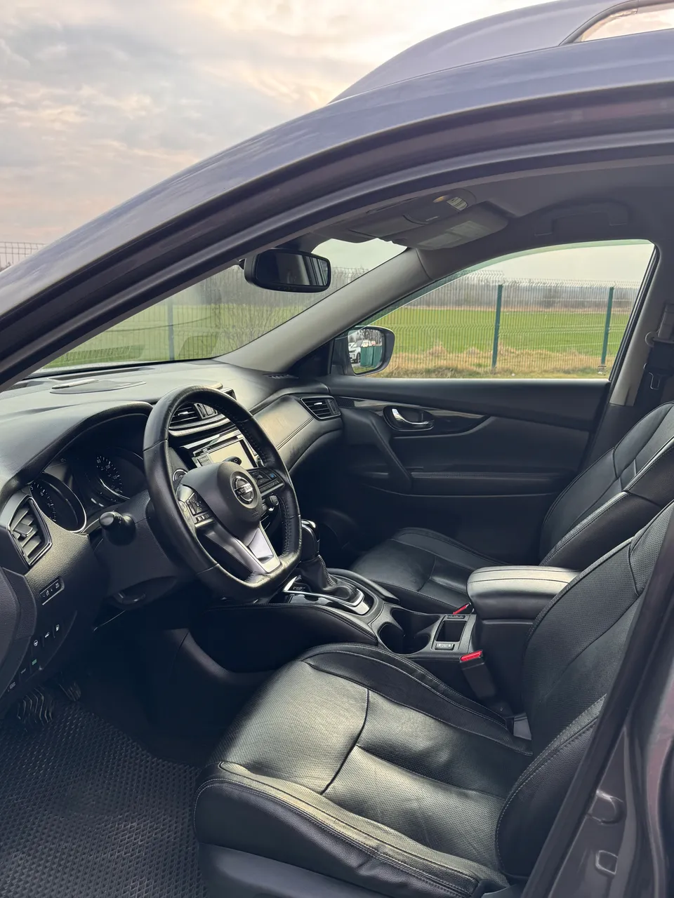 Nissan Rogue - фото 17