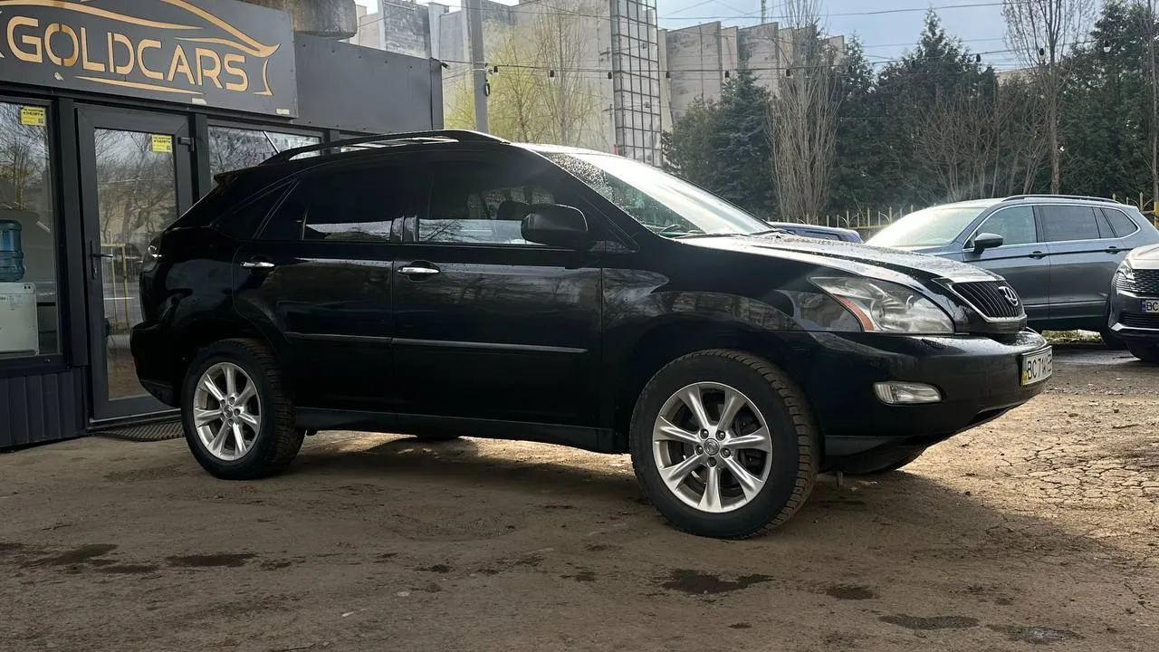 Lexus RX - фото 5