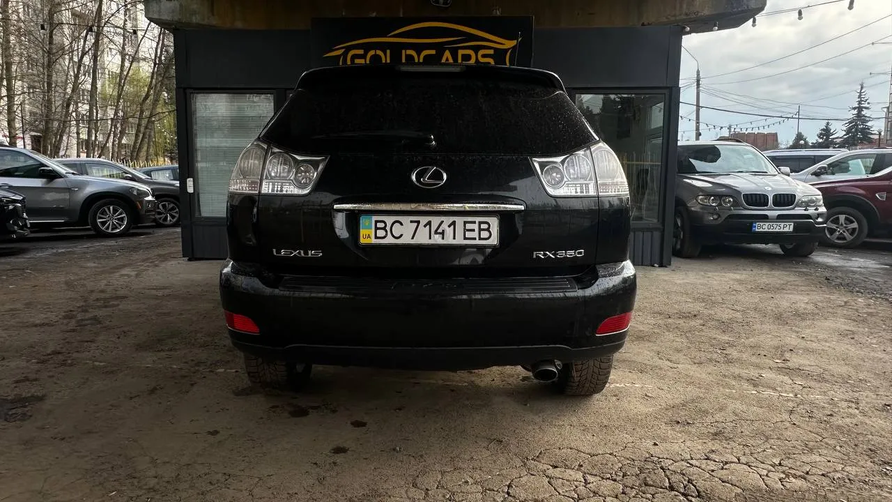 Lexus RX - фото 7