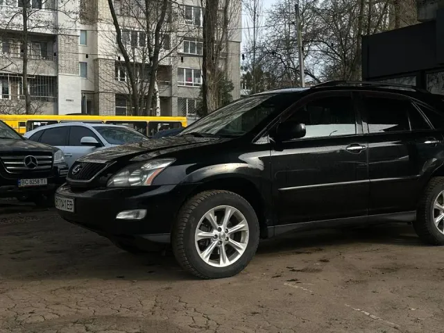 Lexus RX - фото 2