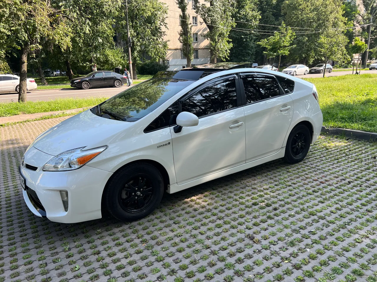 Toyota Prius - фото 7